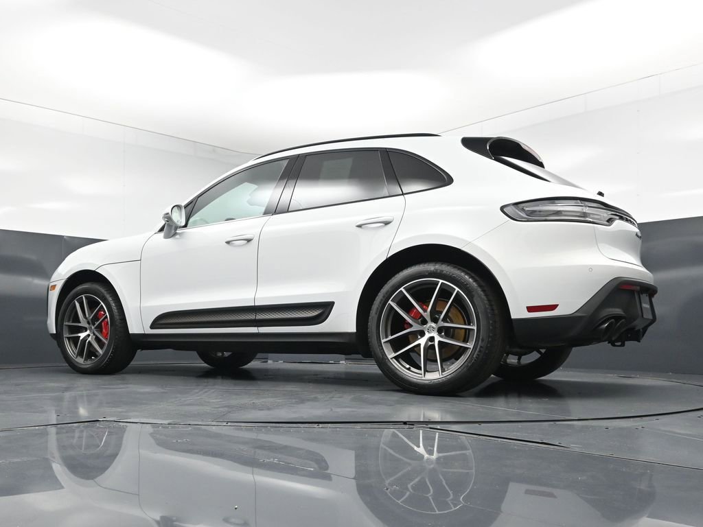 Certified 2023 Porsche Macan S AWD/4WD image 22