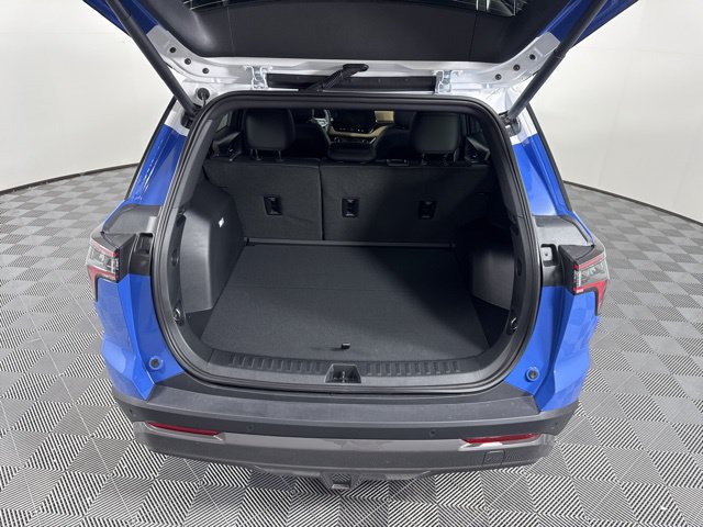 New 2026 Chevrolet Equinox ACTIV w/ Convenience Package III FWD image 14
