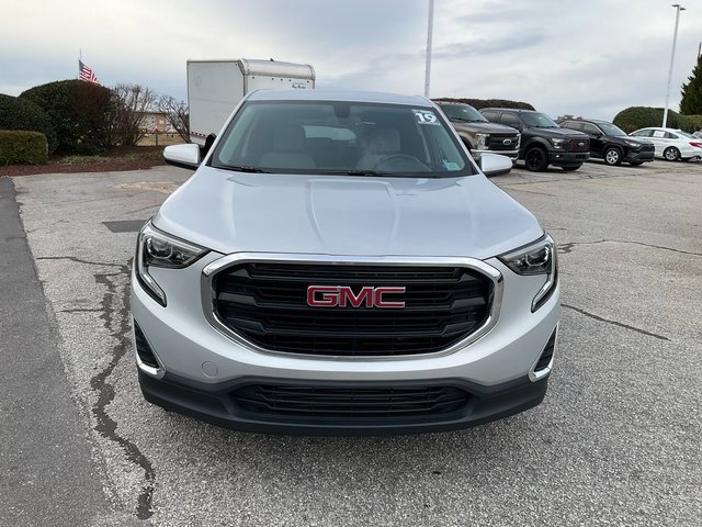 Used 2019 GMC Terrain SLE image 2