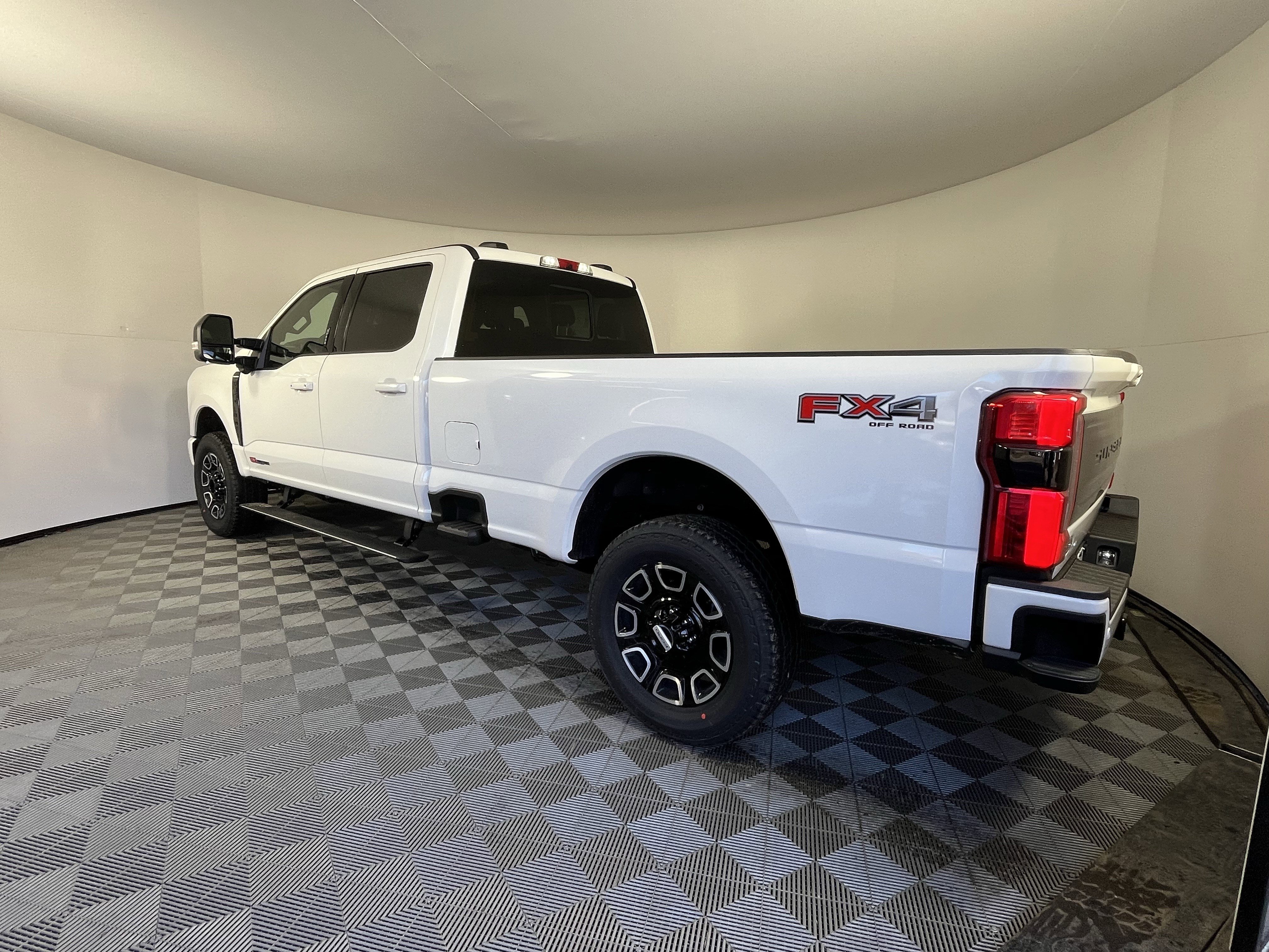 New 2026 Ford F350 Platinum image 3