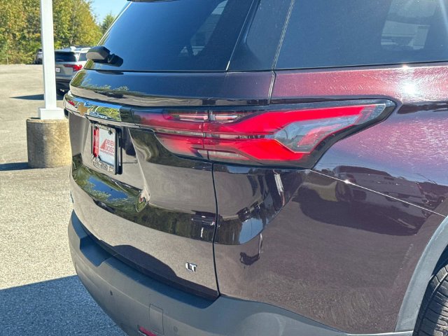 Used 2022 Chevrolet Traverse LT AWD/4WD image 12