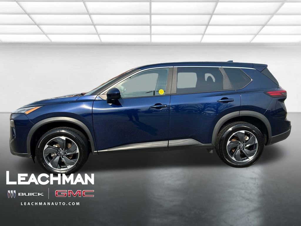 Used 2024 Nissan Rogue SV image 7