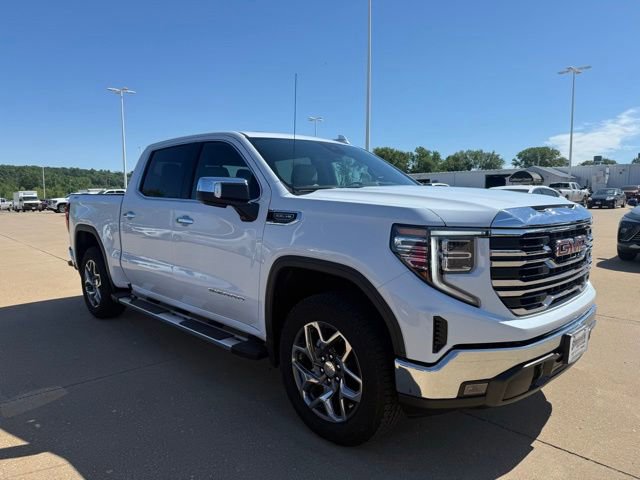 Used 2026 GMC Sierra 1500 SLT w/ SLT Premium Package AWD/4WD image 1