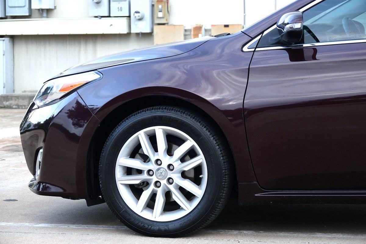 Used 2015 Toyota Avalon XLE Premium FWD image 23