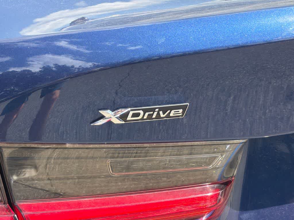 Used 2020 BMW 330i xDrive Sedan w/ Premium Package AWD/4WD image 11