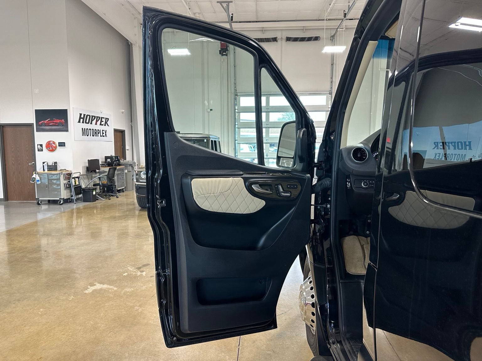 Used 2022 Mercedes-Benz Sprinter 3500 w/ Parking Package image 41