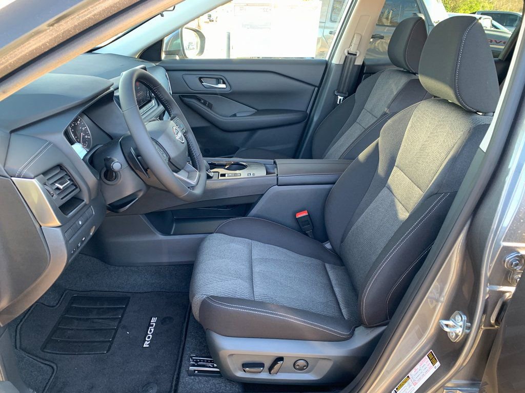 New 2026 Nissan Rogue SV w/ Cold Weather Package image 9