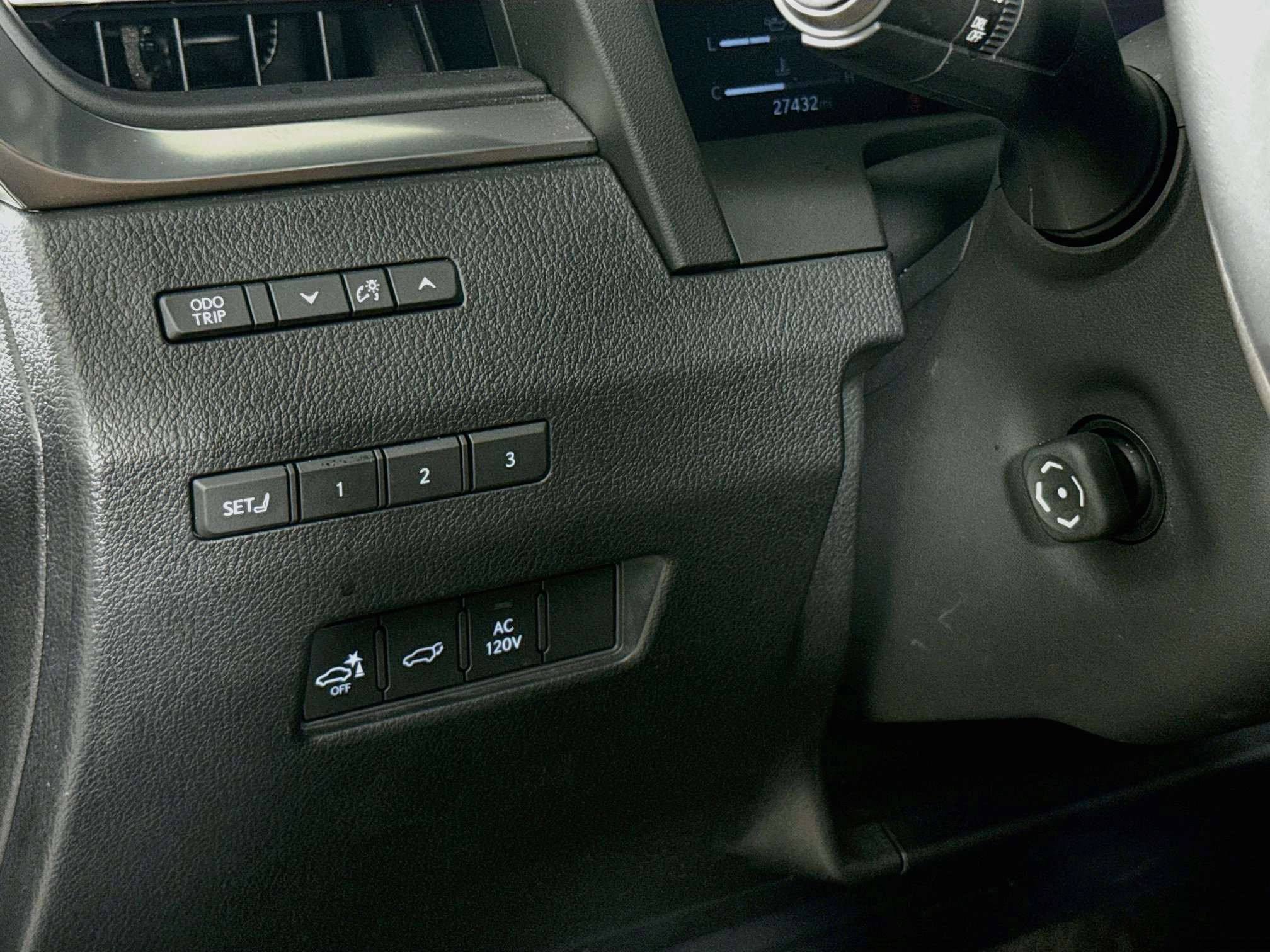Used 2025 Lexus GX 550 w/ Accessory Package (31) AWD/4WD image 10