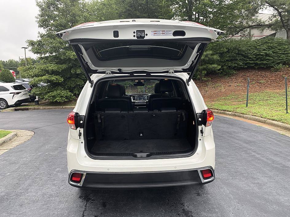Certified 2019 Toyota Highlander Limited Platinum AWD/4WD image 24