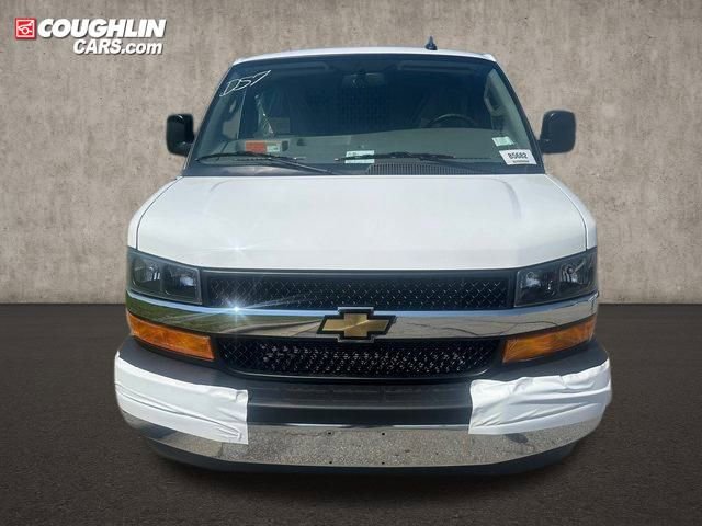 New 2025 Chevrolet Express 3500 Work Van w/ Driver Convenience Package image 4