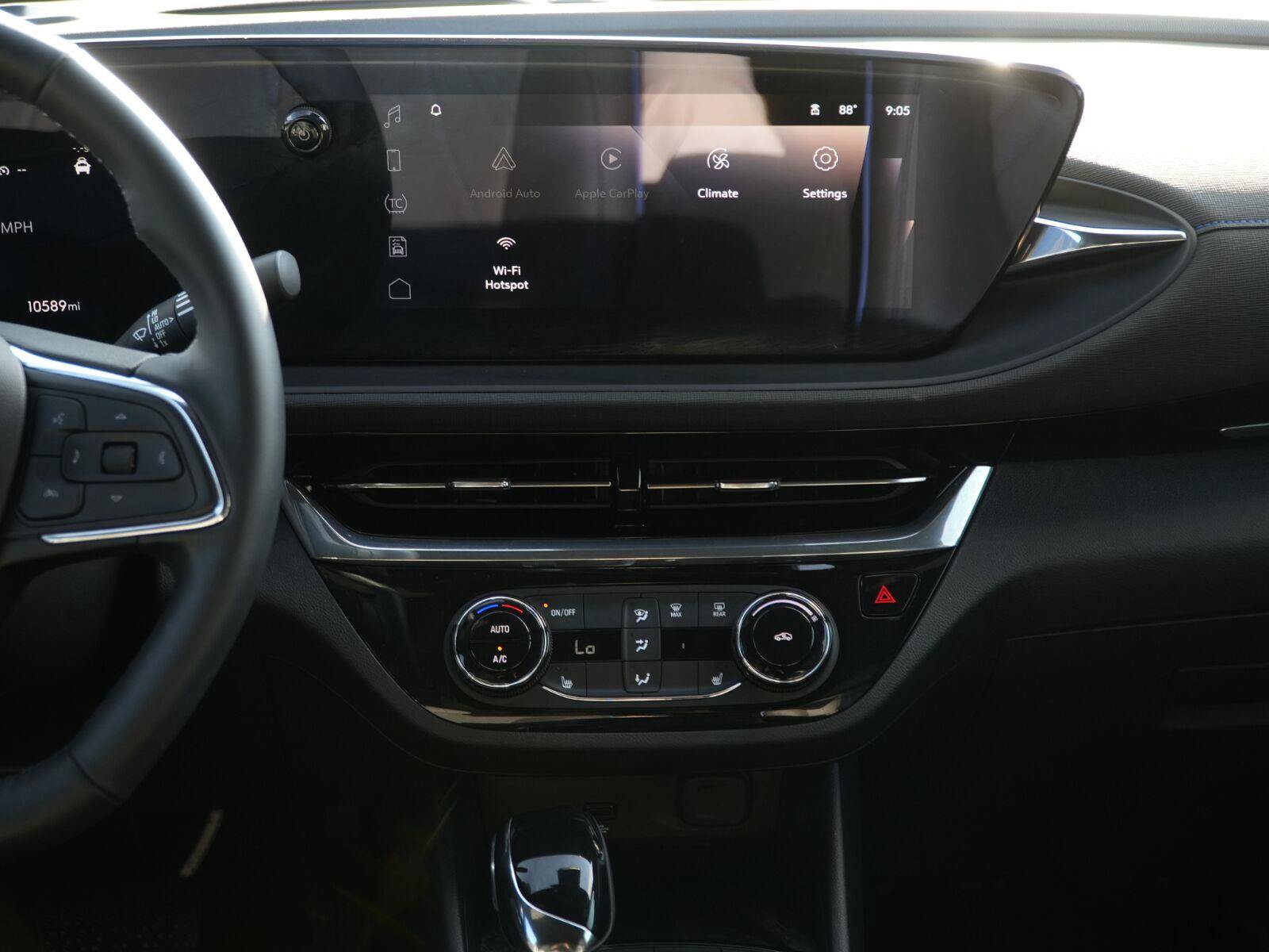 Used 2025 Buick Envista Sport Touring w/ Convenience I Package FWD image 24