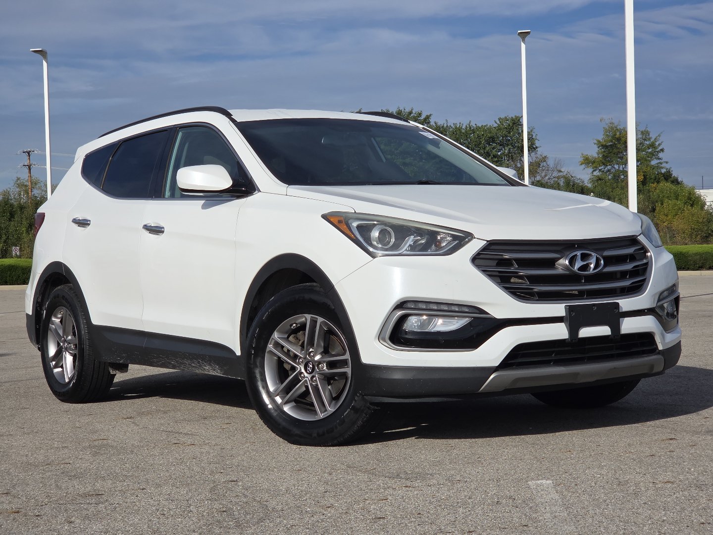 Used 2017 Hyundai Santa Fe Sport AWD/4WD image 2