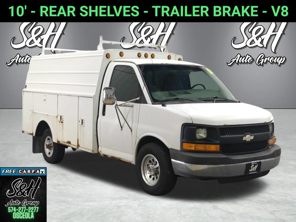 Used 2004 Chevrolet Express 3500 RWD image 1