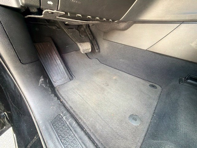 Used 2023 Jeep Grand Cherokee Limited AWD/4WD image 38