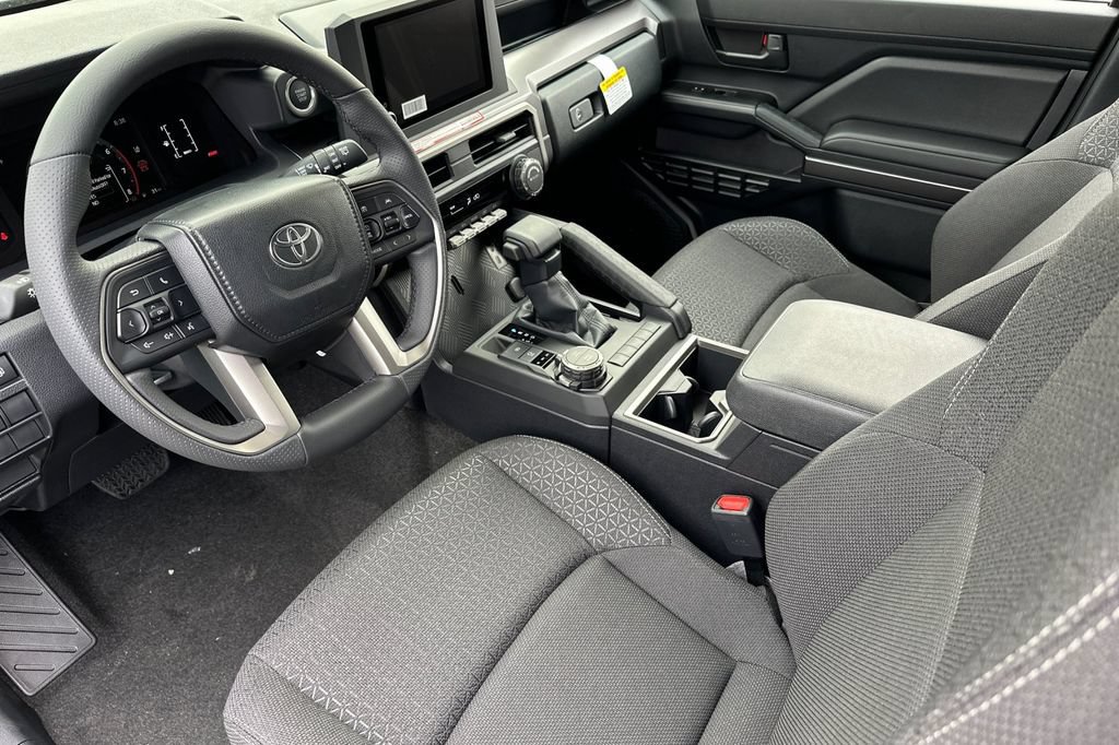 New 2026 Toyota 4Runner SR5 AWD/4WD image 7