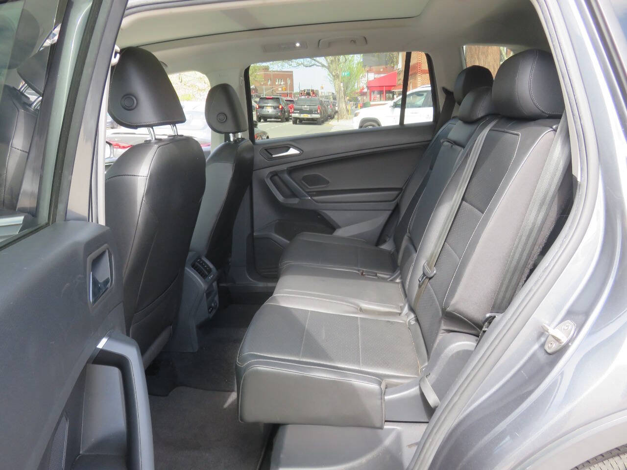 Used 2020 Volkswagen Tiguan S FWD image 19