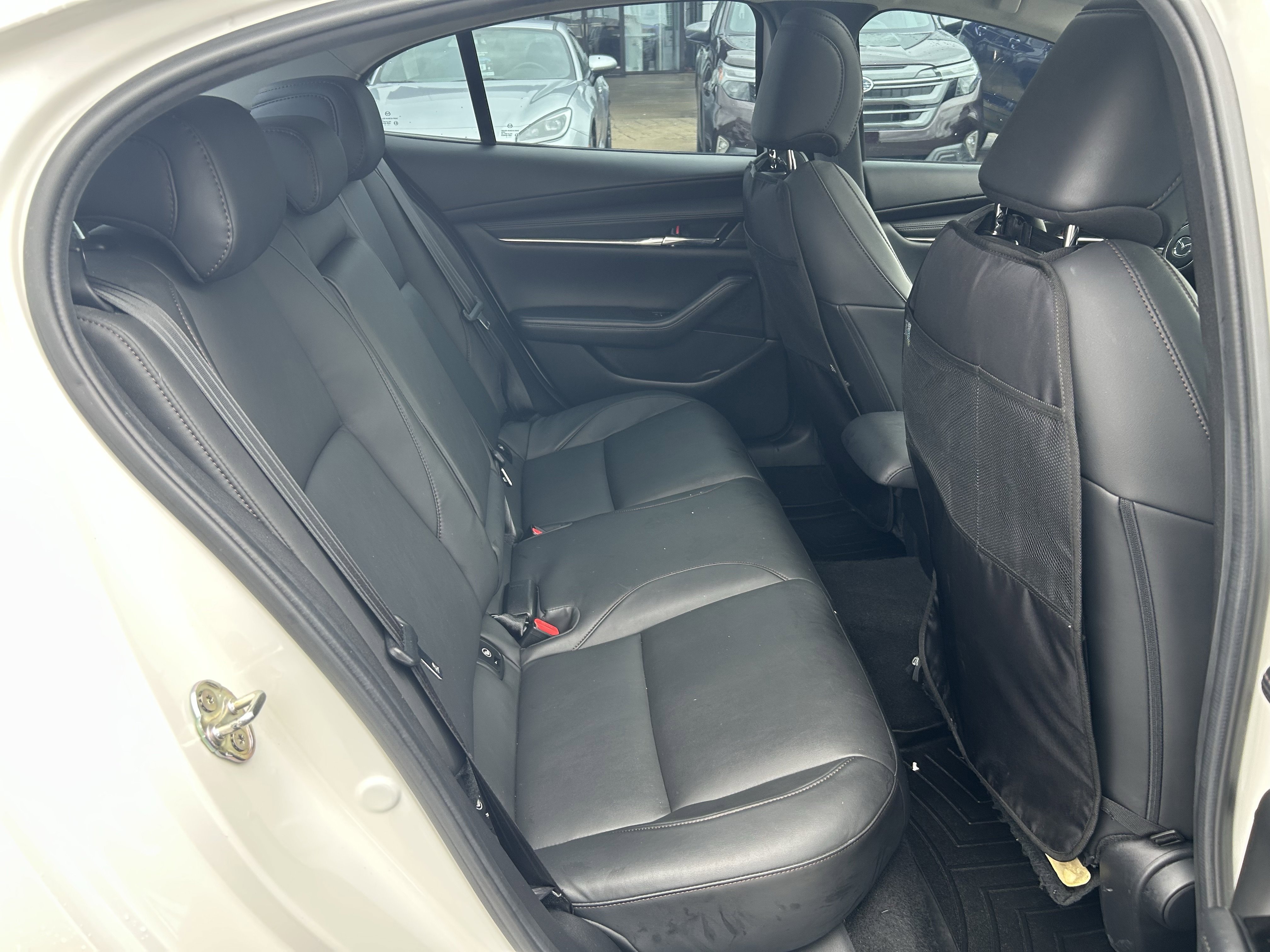 Used 2022 MAZDA MAZDA3 s image 26