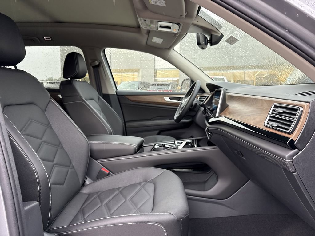 New 2026 Volkswagen Atlas SE FWD image 22