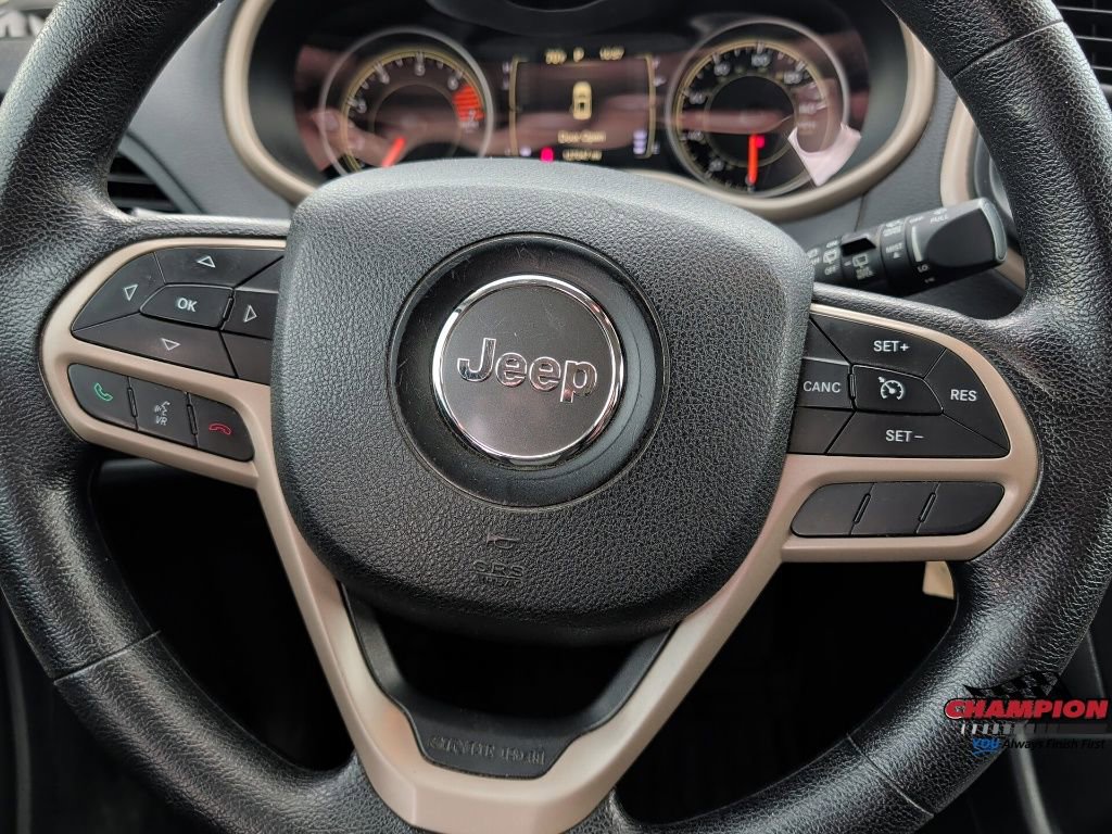 Used 2017 Jeep Cherokee Sport w/ Safety Group image 24