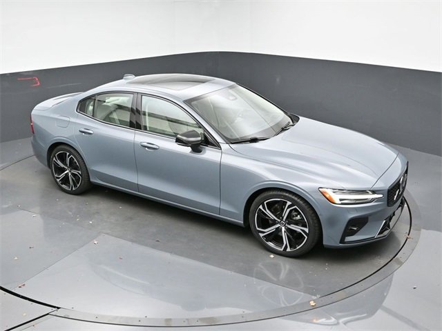 Used 2024 Volvo S60 B5 Ultimate image 44