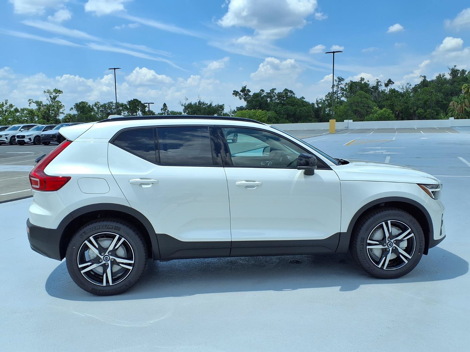 New 2026 Volvo XC40 B5 Core AWD/4WD image 8