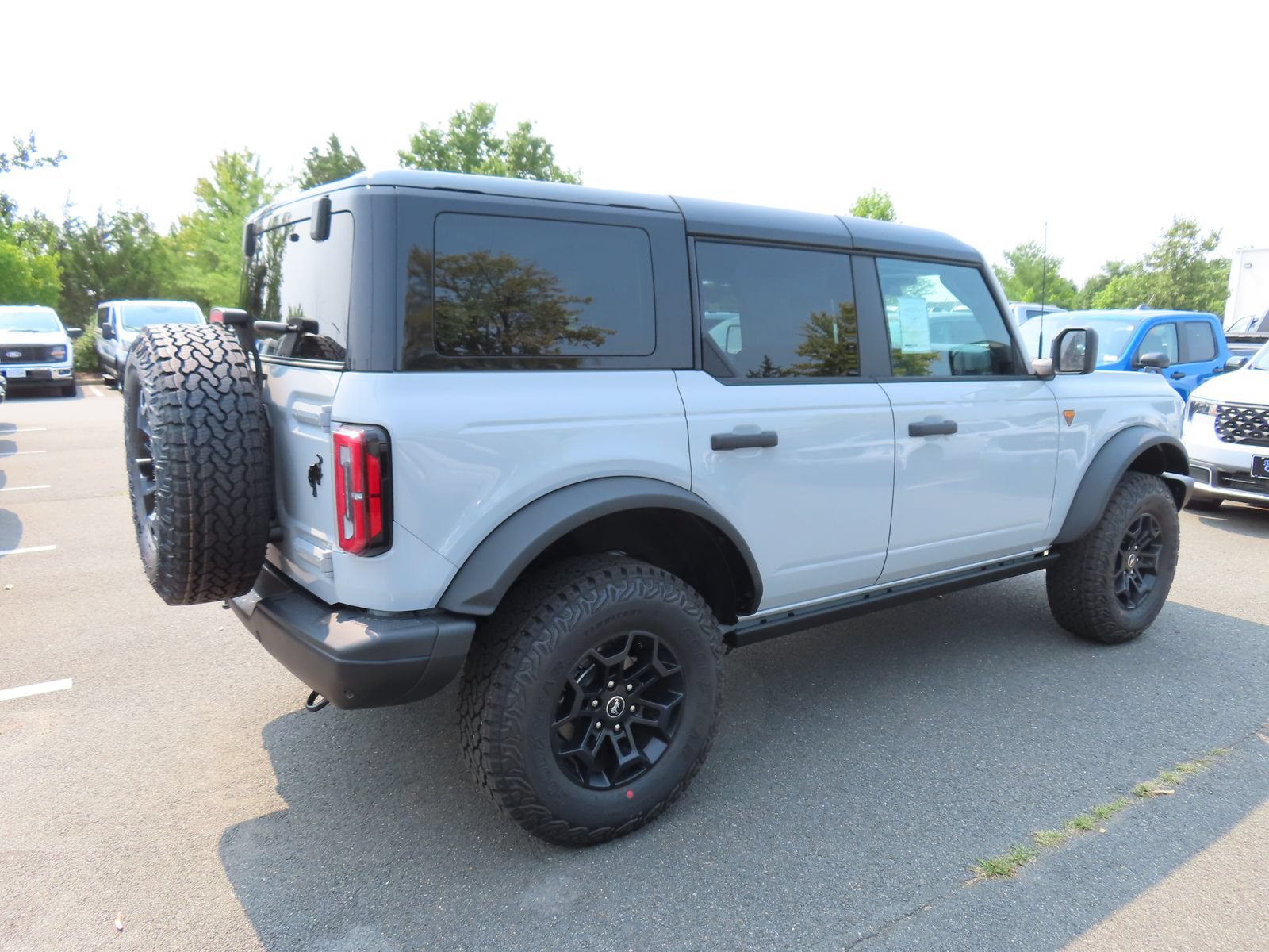 New 2026 Ford Bronco Badlands AWD/4WD image 4