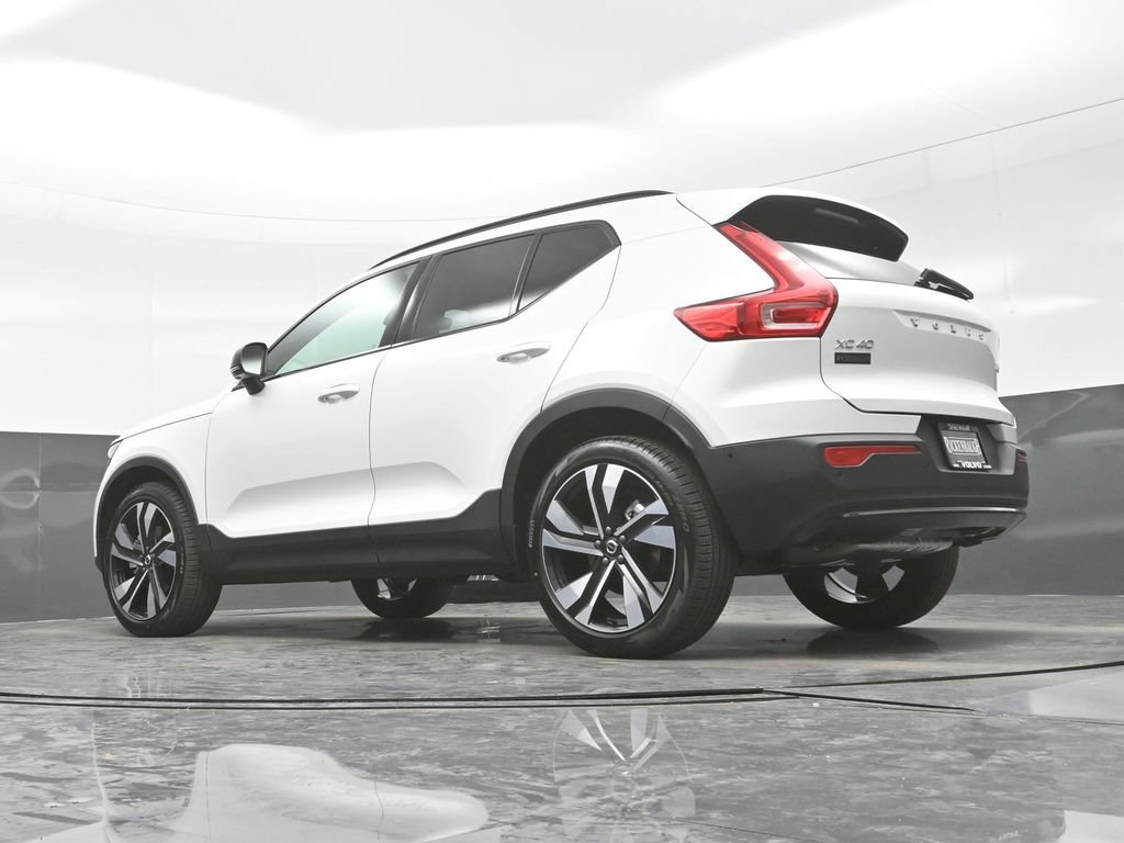 New 2026 Volvo XC40 B5 Ultra w/ Protection Package Premier AWD/4WD image 31