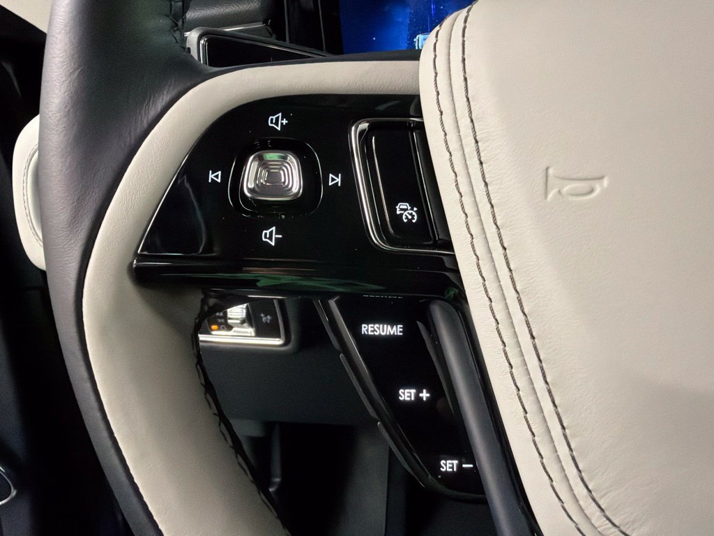 New 2027 Lincoln Aviator Reserve AWD/4WD image 16