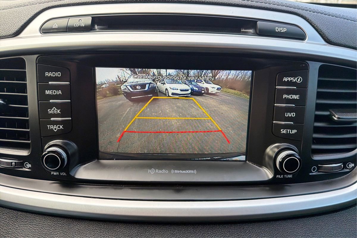 Used 2018 Kia Sorento LX image 28