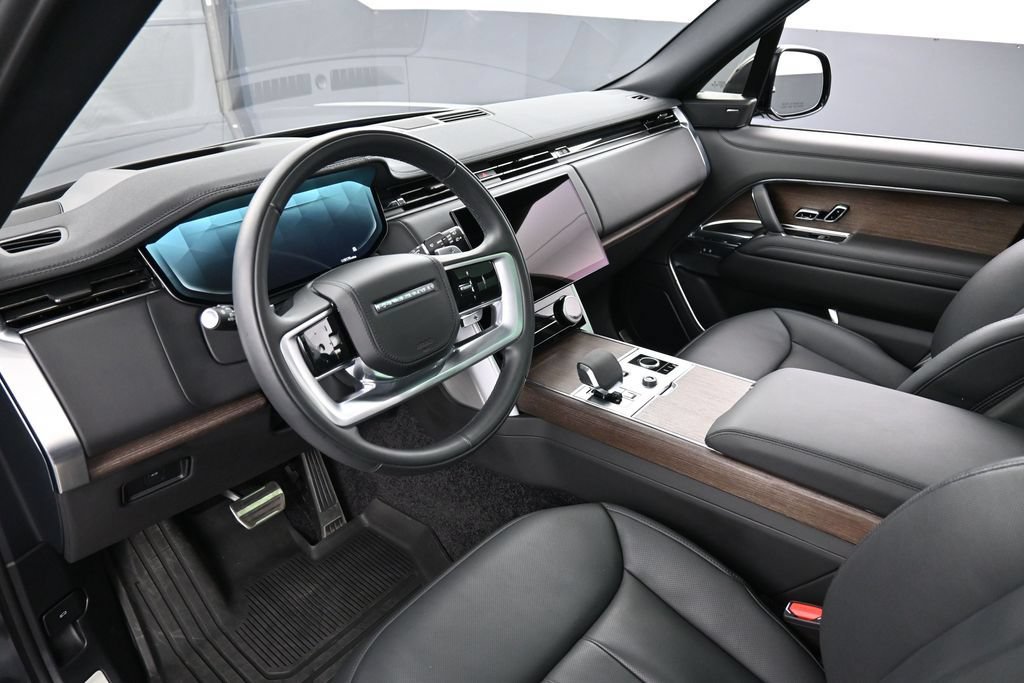 Used 2023 Land Rover Range Rover SE AWD/4WD image 4