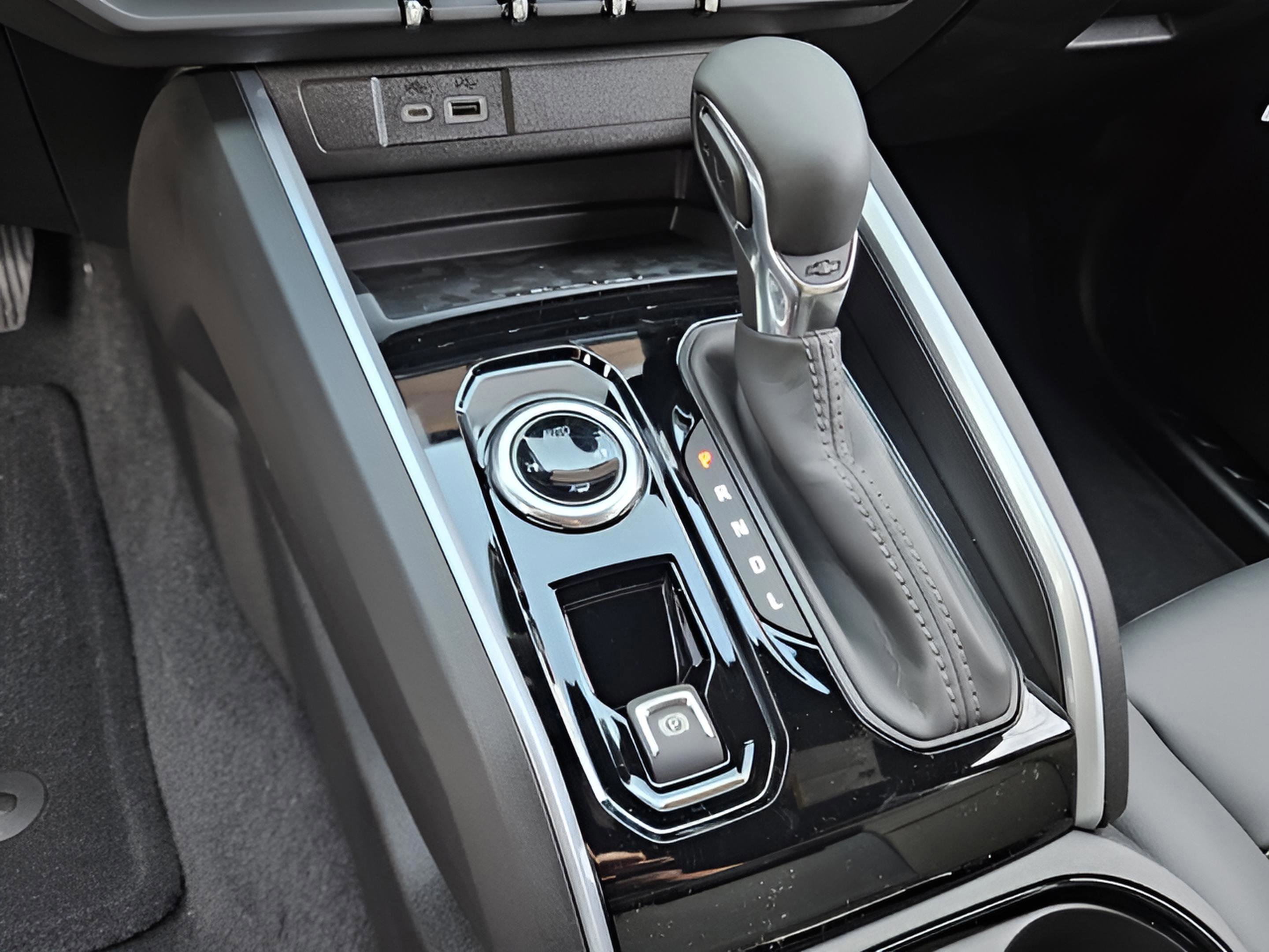 New 2026 Chevrolet Colorado LT w/ LT Convenience Package AWD/4WD image 14