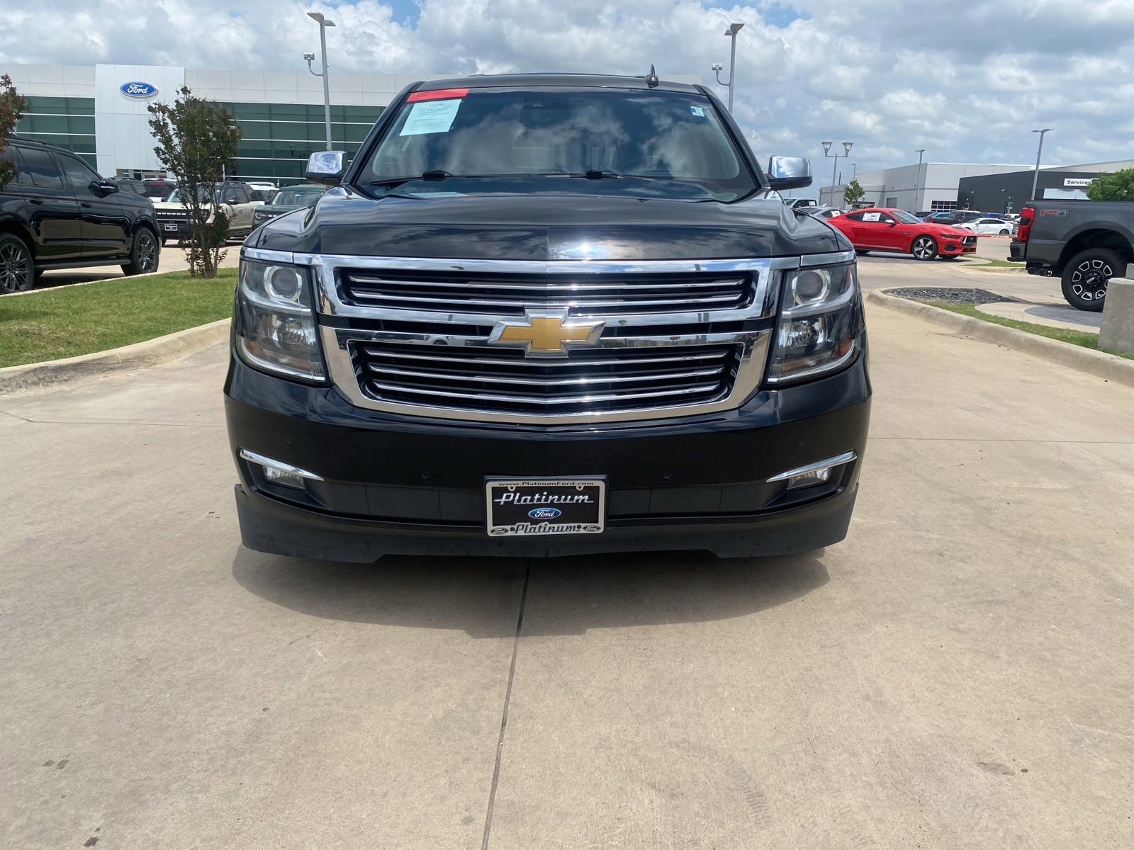 Used 2018 Chevrolet Tahoe Premier RWD image 9