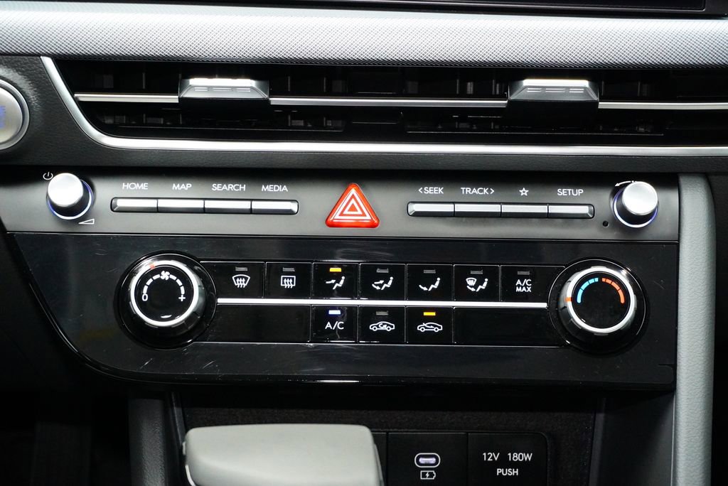 Used 2025 Hyundai Sonata SE image 12