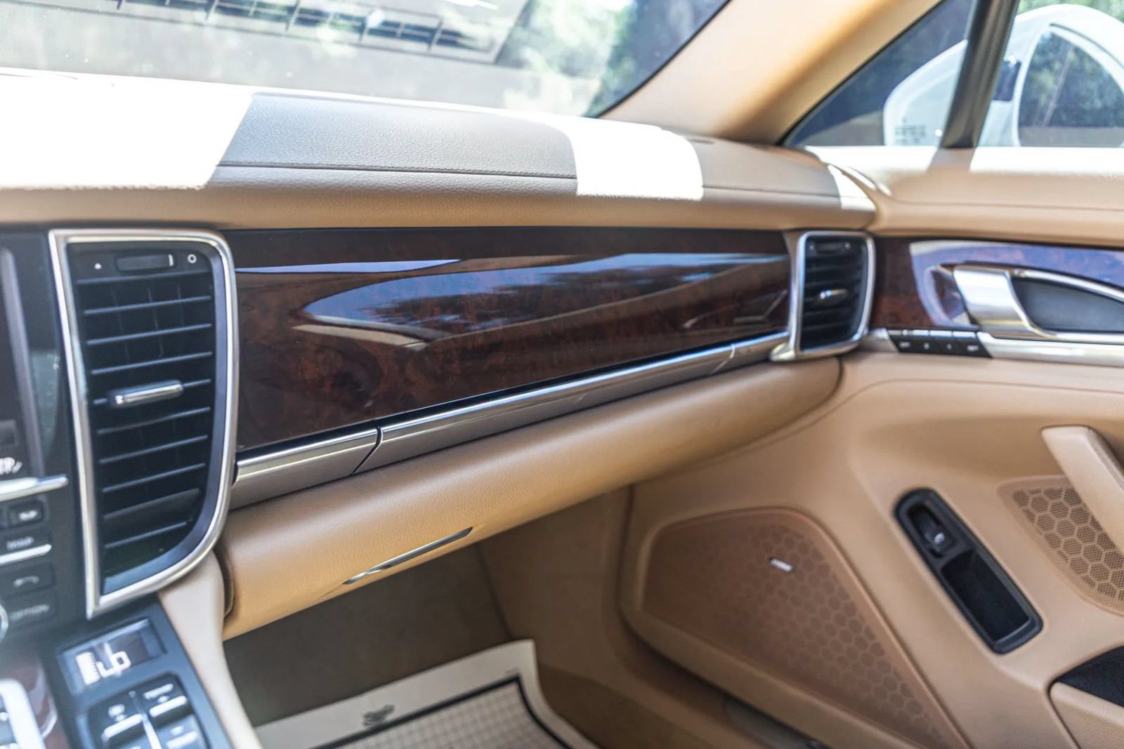 Used 2012 Porsche Panamera S RWD image 84