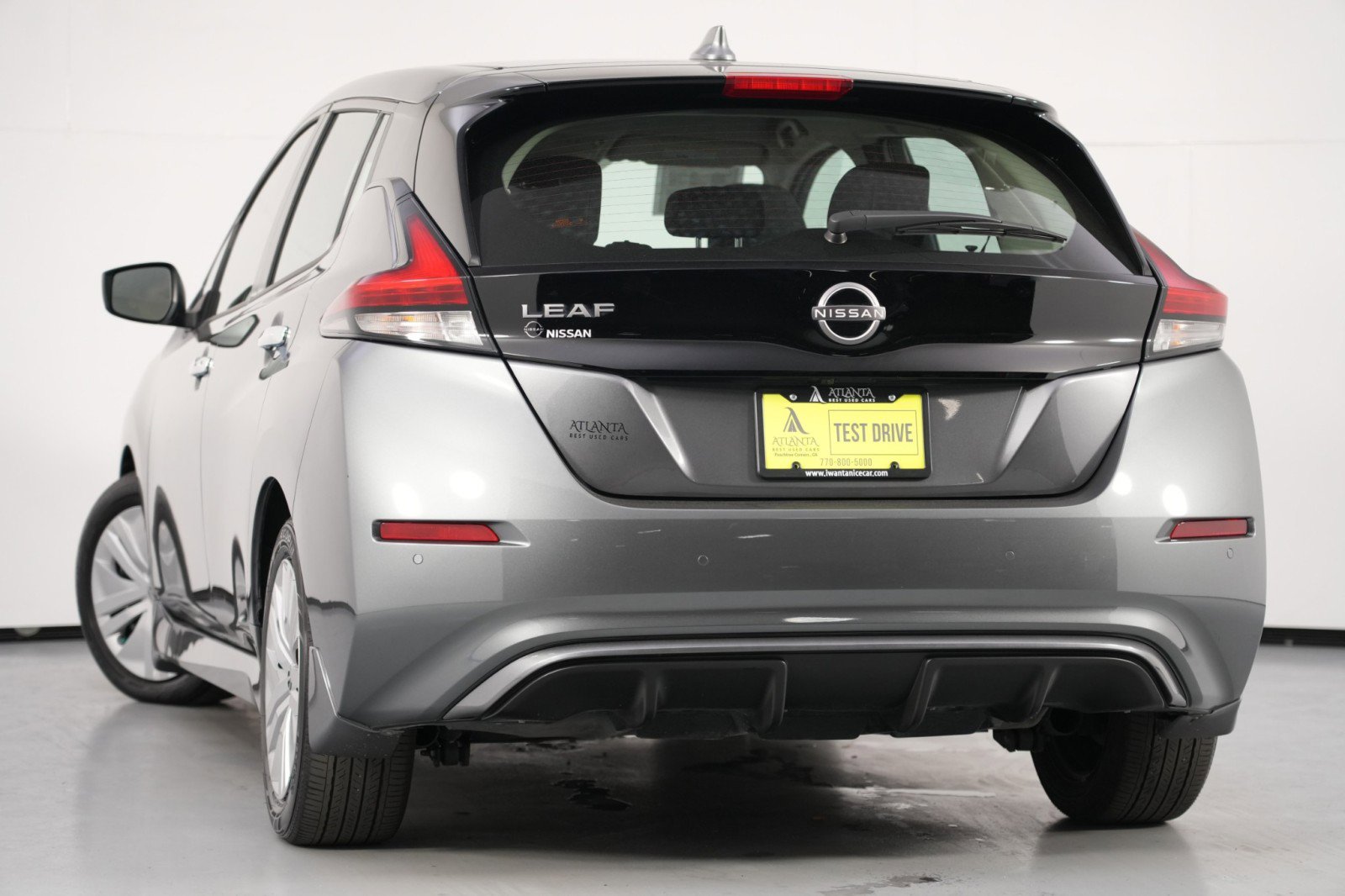 Used 2025 Nissan Leaf S image 5