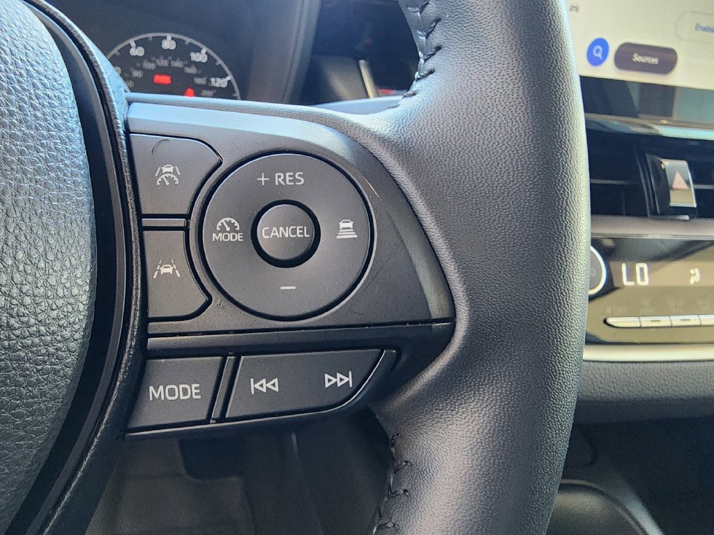 Used 2024 Toyota Corolla LE w/ LE Premium Package FWD image 20
