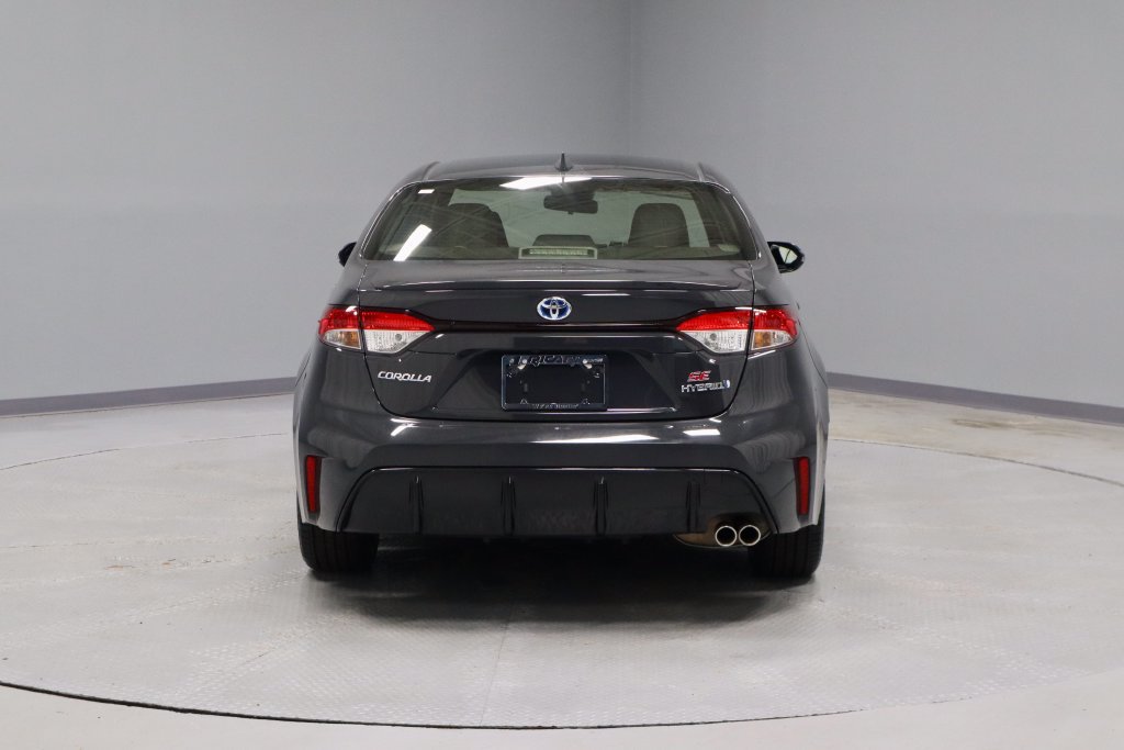 Used 2024 Toyota Corolla SE w/ Convenience Package FWD image 9