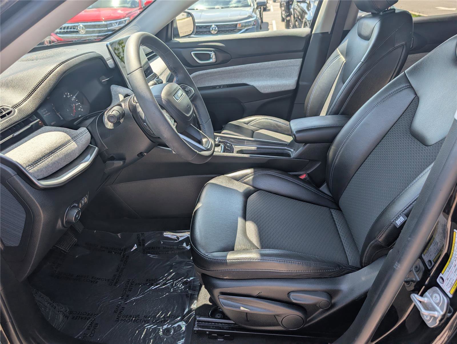 Used 2022 Jeep Compass Latitude AWD/4WD image 16