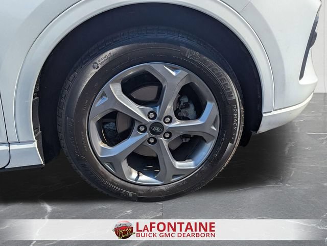 Used 2023 Ford Escape ST-Line w/ Tech Pack #1 FWD image 32