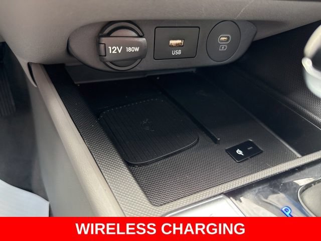 Used 2024 Hyundai Elantra SEL w/ Convenience Package FWD image 12