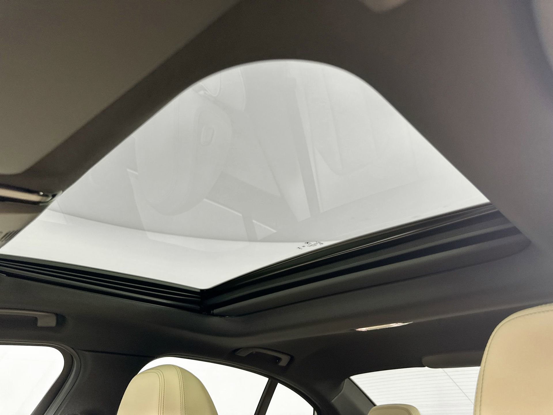 Used 2025 BMW 330i 330i w/ Convenience Package image 22