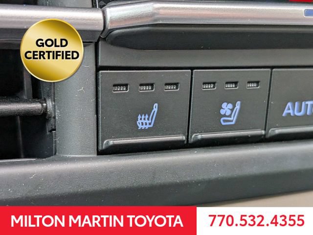 Certified 2023 Toyota Sienna Platinum FWD image 21