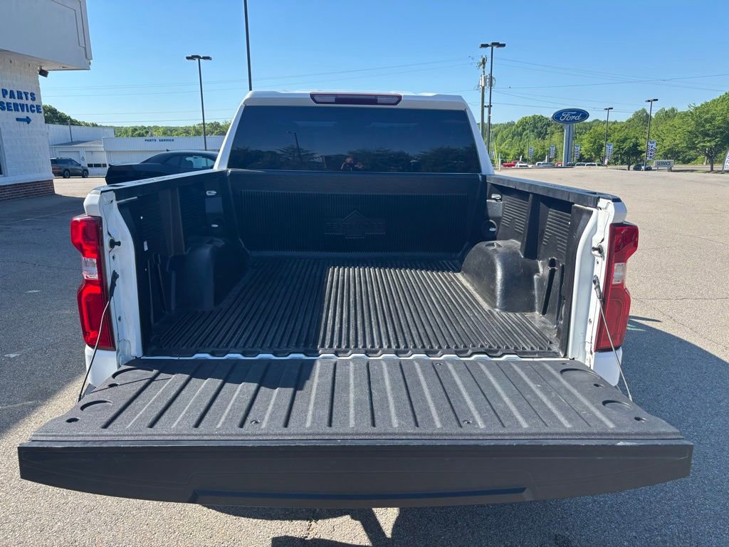 Used 2020 Chevrolet Silverado 1500 Custom w/ Custom Value Package AWD/4WD image 11