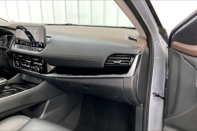 Used 2023 Nissan Rogue SL w/ SL Premium Package AWD/4WD image 18