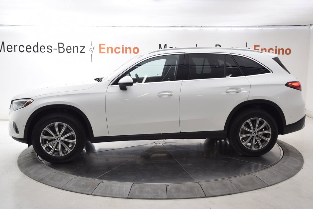 Certified 2026 Mercedes-Benz GLC 300 image 3