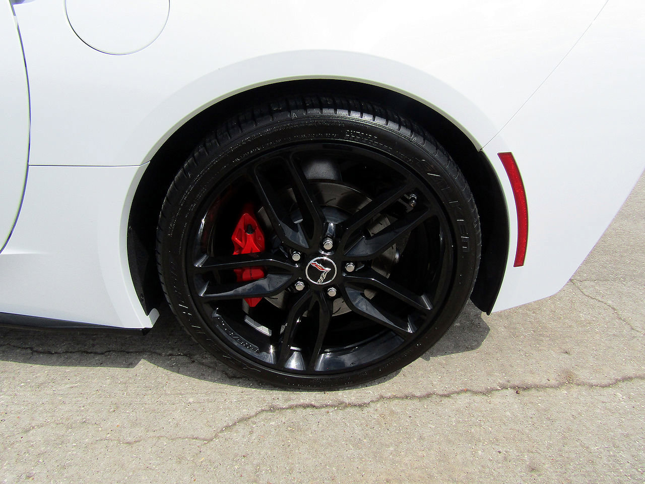 Used 2015 Chevrolet Corvette Stingray Convertible w/ 3LT Preferred Equipment Group RWD image 21