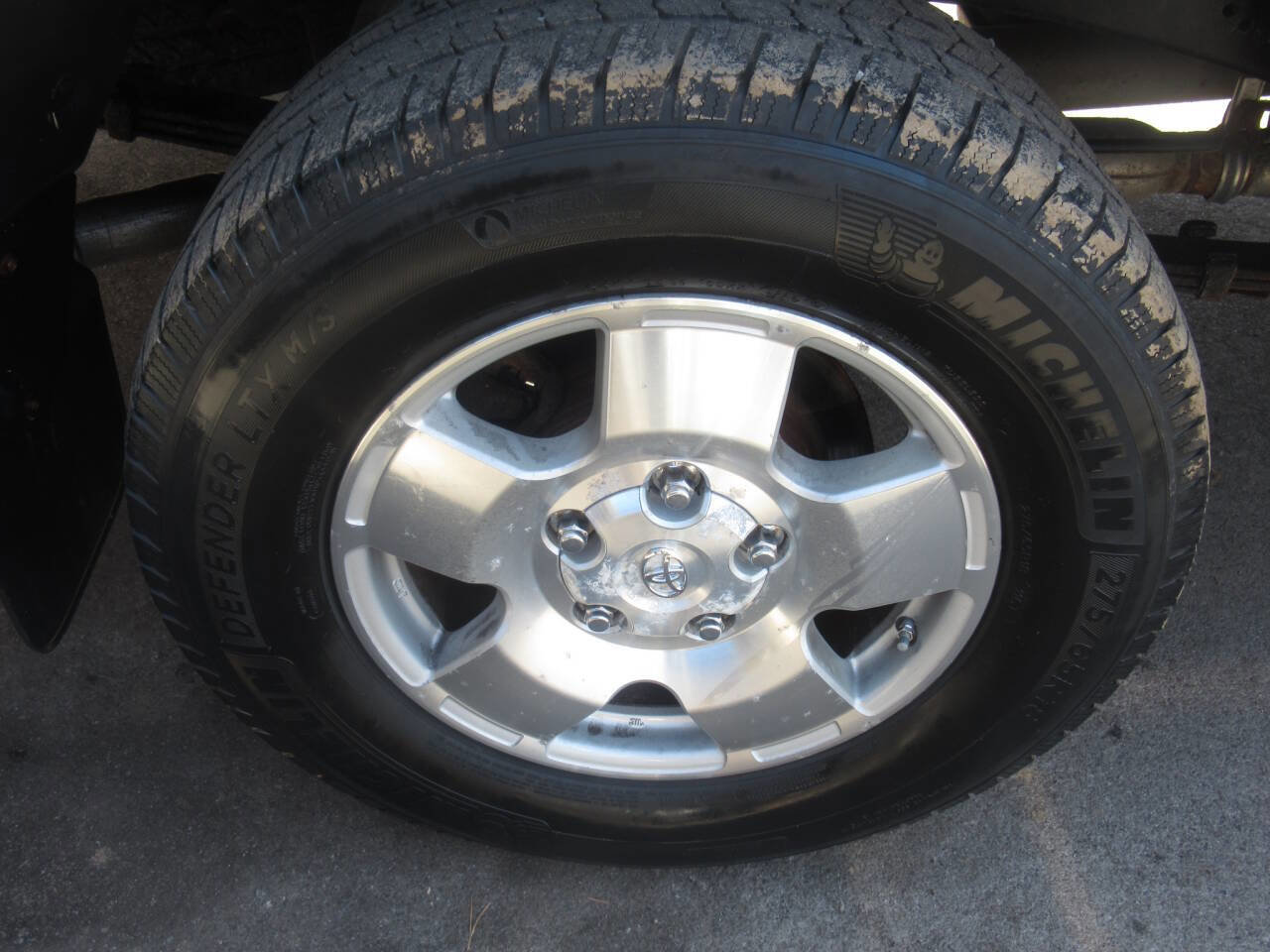 Used 2012 Toyota Tundra 4x4 Double Cab w/ TRD Off-Road Pkg image 6