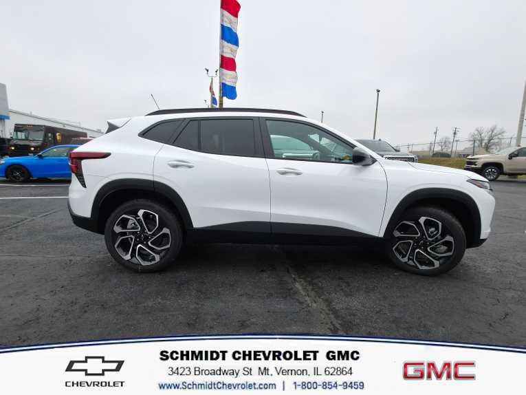 New 2026 Chevrolet Trax RS w/ Sunroof Package image 4