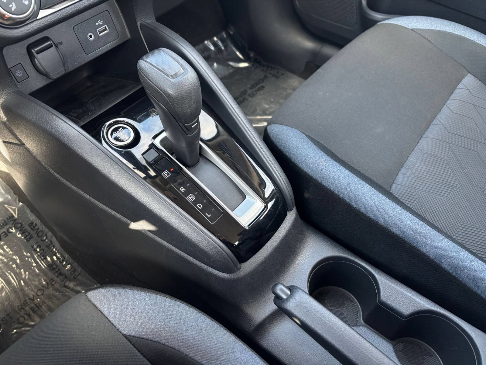 Used 2025 Nissan Versa SV FWD image 38