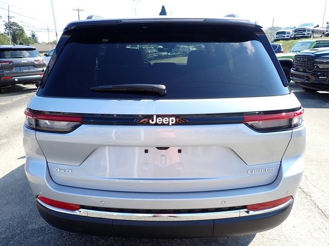 New 2025 Jeep Grand Cherokee Laredo X image 4